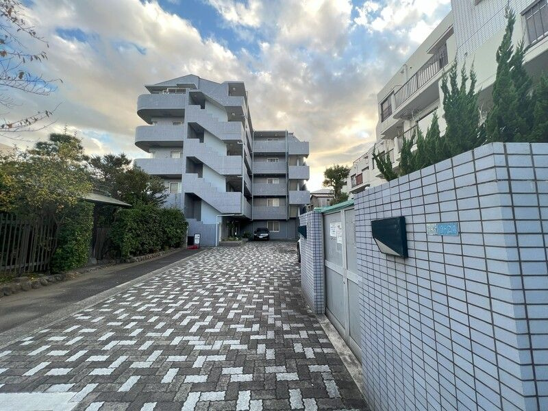 コスモ藤沢グランソルの外観