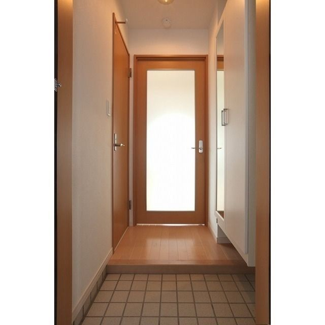 QueenRich新屋敷の玄関