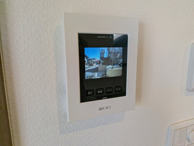八王子市　泉町　中古戸建てのセキュリティ|～TVモニター付インターホン　訪問者の確認に便利です～