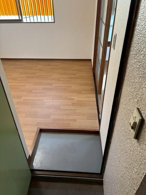 フラットじゅんの玄関