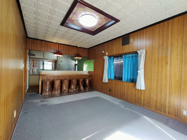 広いベランダの山祇町戸建のキッチン