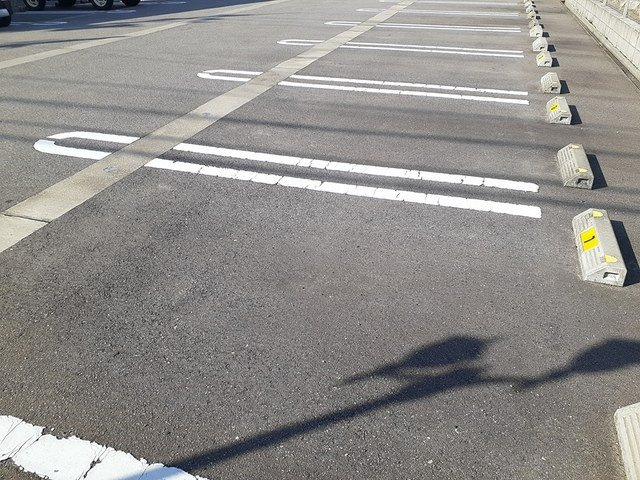 ソレイユ福岡　Ａの駐車場