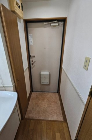 プティパレドゥの玄関