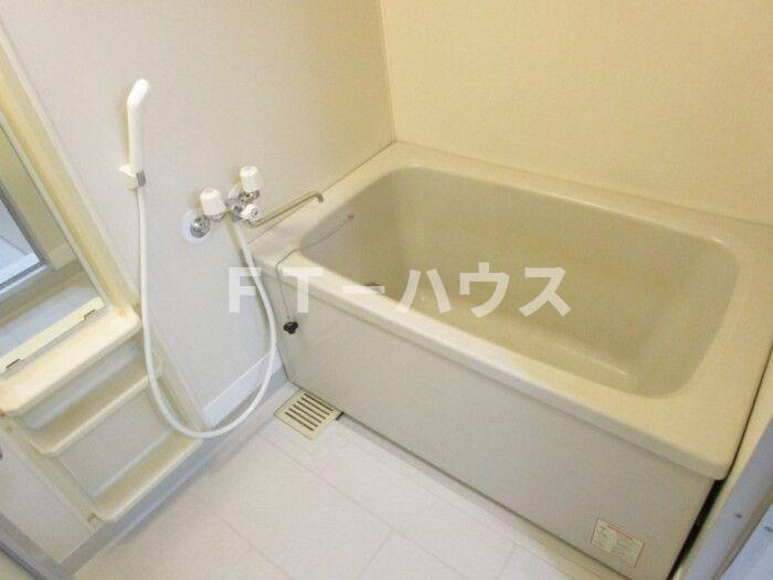 フロントアイランドハイツの浴室