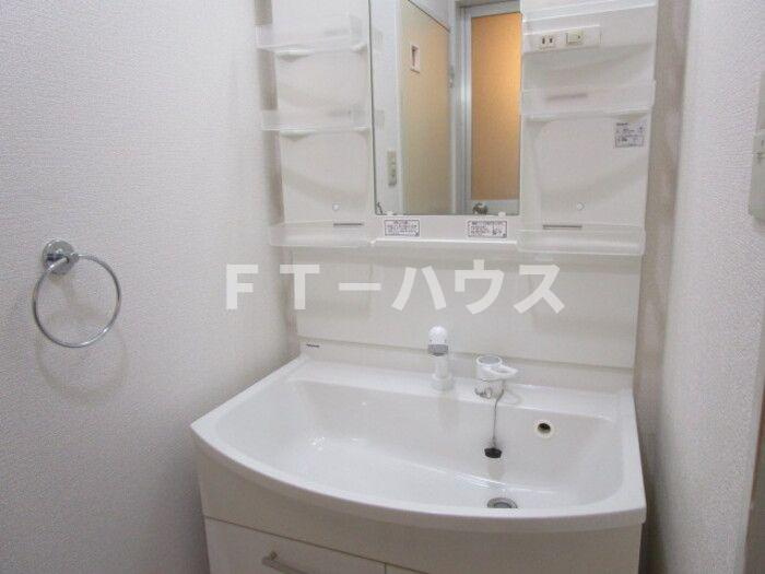 フロントアイランドハイツの洗面所