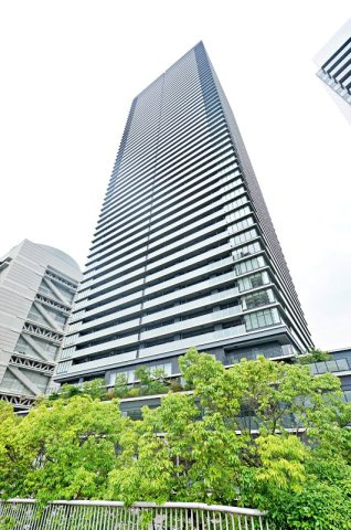 大阪市北区中之島６丁目の中古マンションの外観