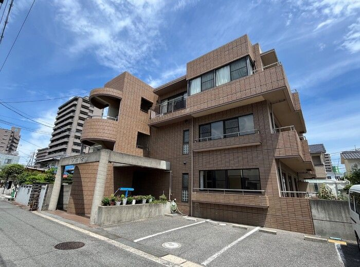 フラット新屋敷