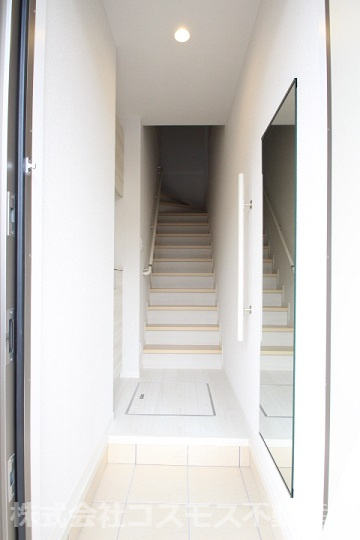 シャーメゾン令和 の玄関|別のお部屋の同仕様写真です。
