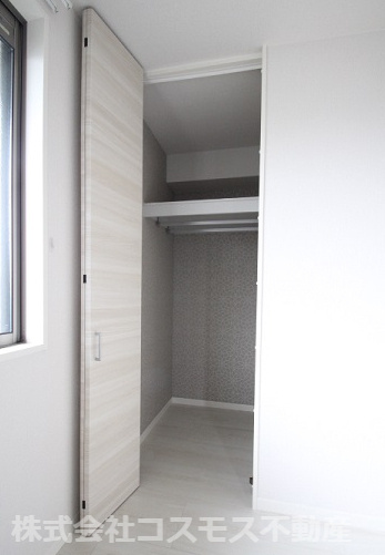 シャーメゾン令和 の収納|別のお部屋の同仕様写真です。