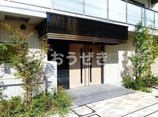 エースハイツ森下のエントランス