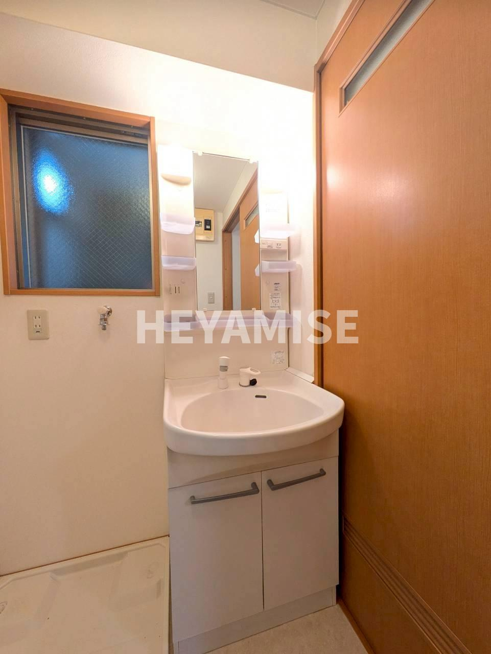 プラスパー築町の洗面所|※同間取りの別の階のお部屋の画像です※現況を優先します
