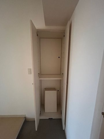 ラ・ウェゾン塚本通の収納