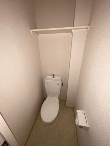 ラ・ウェゾン塚本通のトイレ