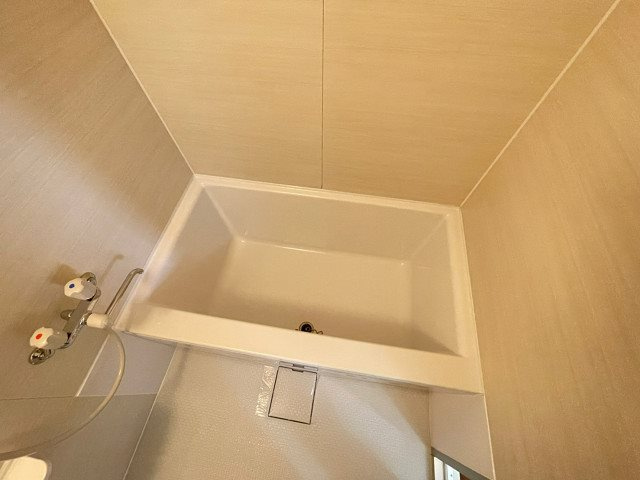 エバーグレイス西宮Ⅰの浴室