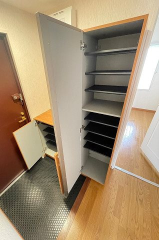 エバーグレイス西宮Ⅰの収納