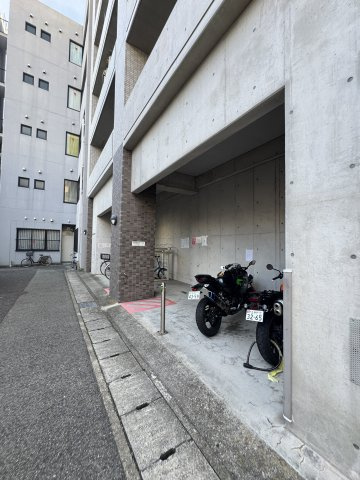 KHKコート板宿の駐車場