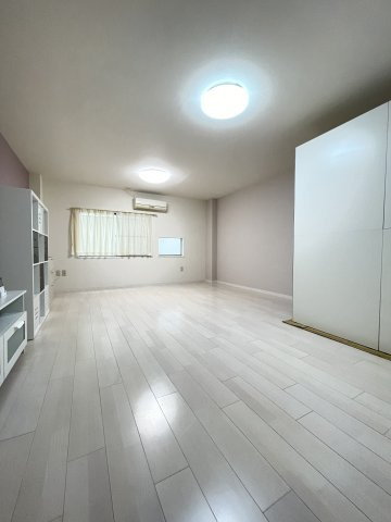 カーサフォルツァの居間・リビング