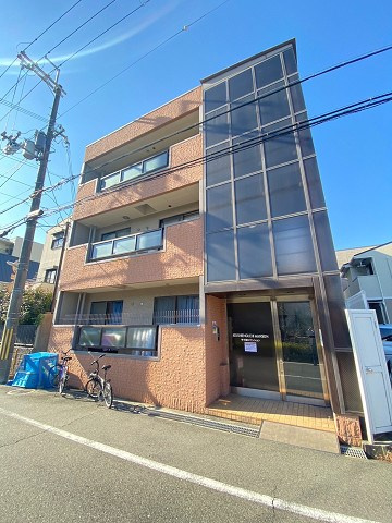 甲子園口マンションの外観