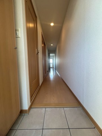 メープル神戸住吉の玄関