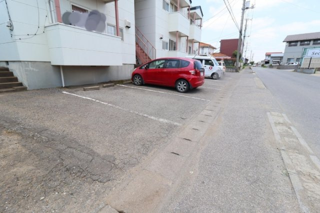 ハイツmt.つくばの駐車場