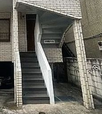 千代田八イムのエントランス