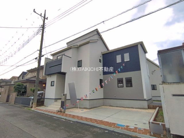 【外観】 | 坂戸市伊豆の山町7期　ブルーミングガーデン　新築戸建　全2棟　1号棟
