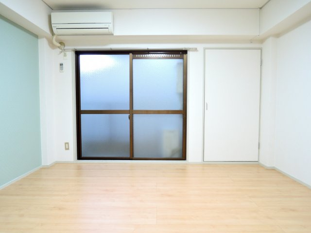 マンション一里塚の居間・リビング