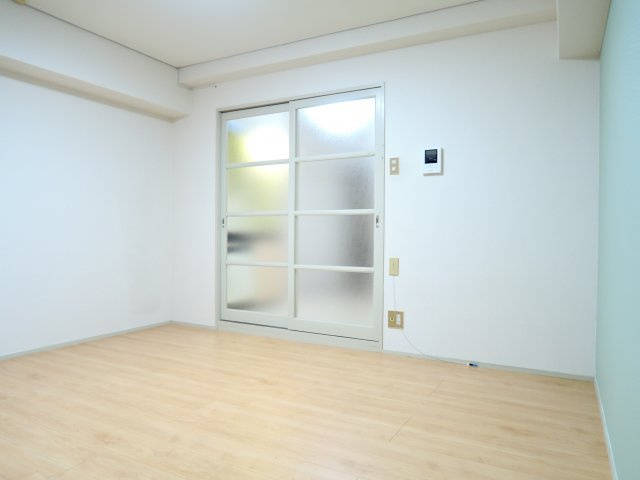 マンション一里塚の洋室