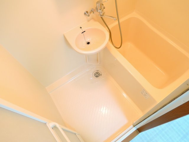 マンション一里塚の浴室