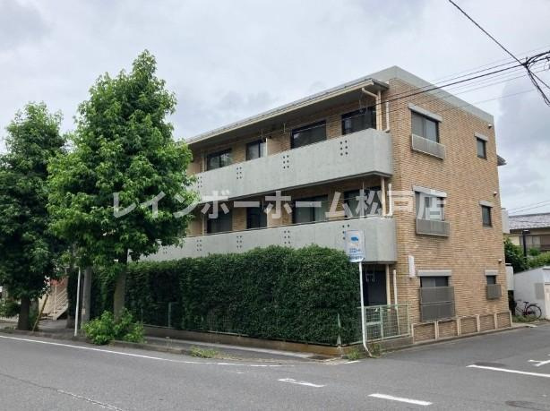 八柱ハイツの外観|おしゃれな外観です