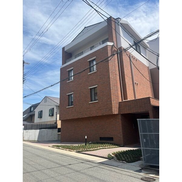 ブリックブロックの外観
