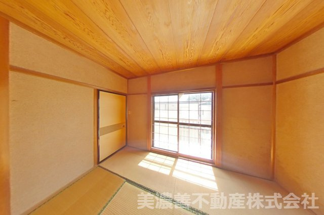６７４１３　岐阜市長良中古戸建の和室
