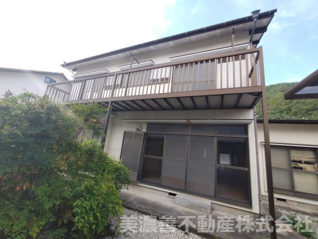 ６７４１３　岐阜市長良中古戸建の外観