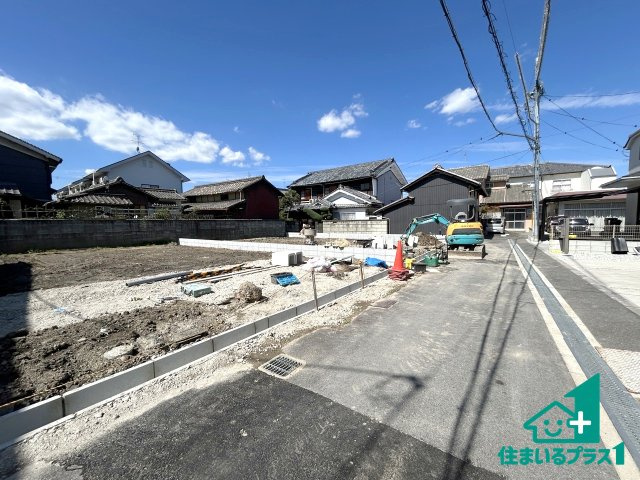 ●31(土)1(日)3(祝)現地説明会！　大和高田市今里町　第01期　全2邸の前面道路含む現地写真|駅やスーパー、小学校・中学校等日常生活に欠かせない情報や道のりもご紹介いたしますのでお気軽にご相談ください。