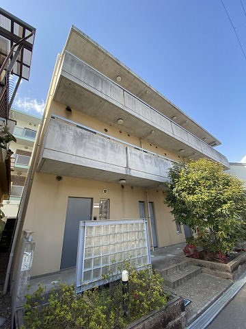 尼崎市潮江２丁目のアパートの外観|おしゃれな外観です