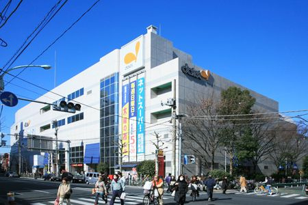 ルーブル大島参番館の周辺