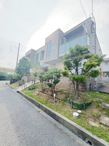 ＯａｋＳａｉｎｔの外観