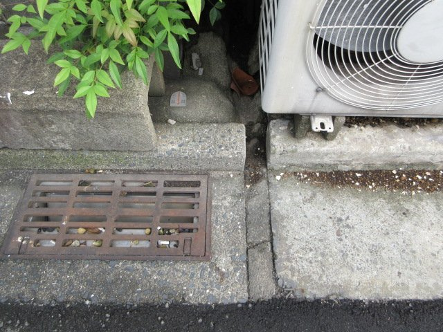東大阪市御厨中１丁目の倉庫