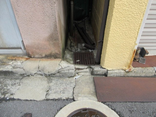 東大阪市御厨中１丁目の倉庫