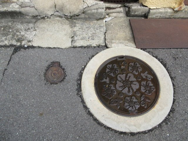 東大阪市御厨中１丁目の倉庫