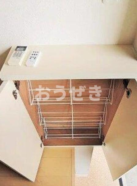 ベラビスタ清水ヶ丘の玄関