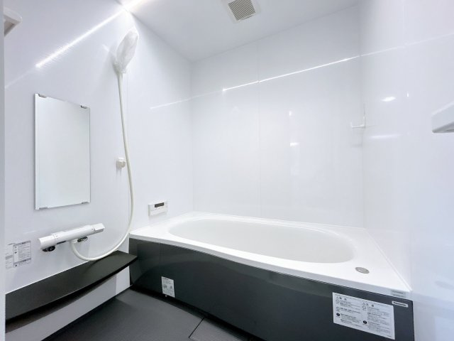 網走市向陽ヶ丘５丁目９番１号　中古売家の浴室|【リフォーム済】お風呂はパナソニック製の新品１坪タイプのユニットバスに交換致しました。