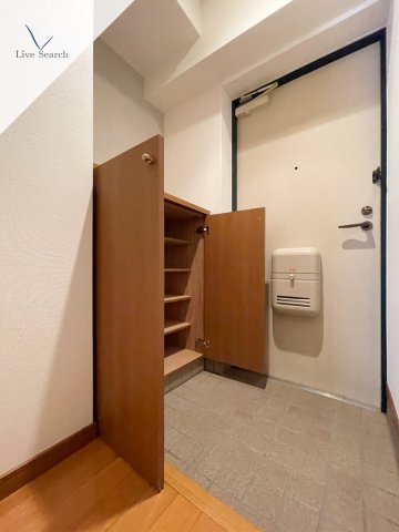 福岡市博多区榎田１丁目の賃貸マンションの玄関