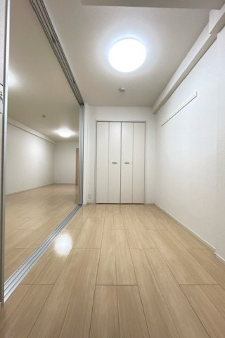 グリンデルヴァルトの内装