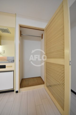ロイヤルハイツ扇町の収納|ロイヤルハイツ扇町　クローゼット