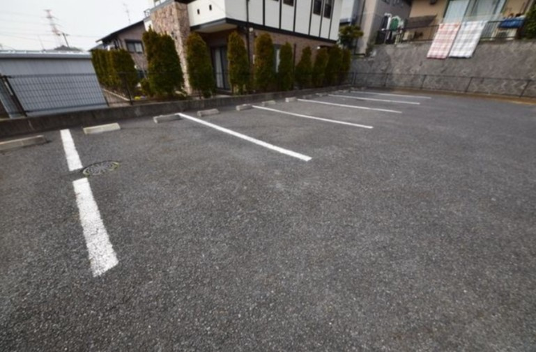 ＧＲＥＥＮ　ＰＩＡの駐車場