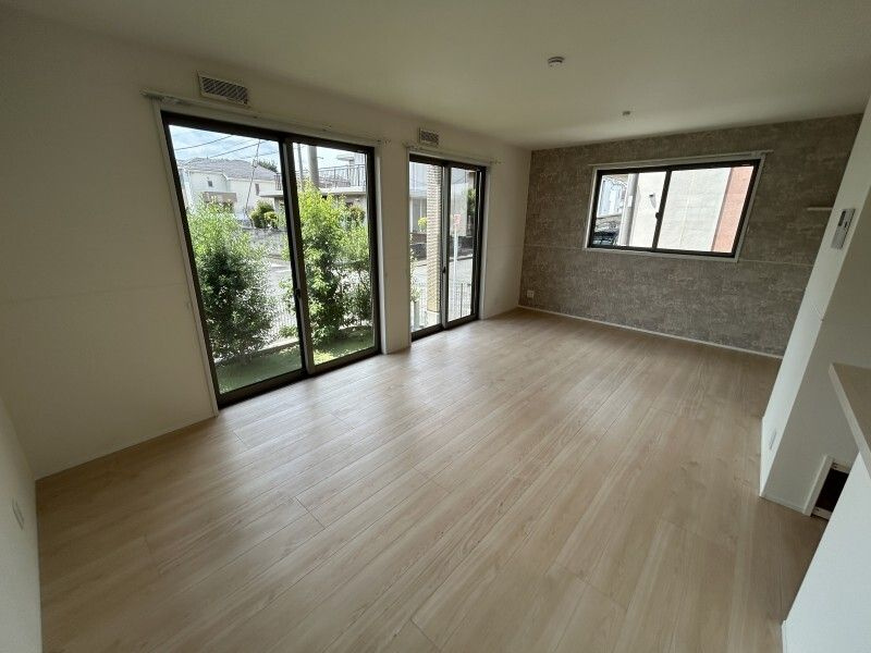 府中市四谷３丁目戸建の居間・リビング