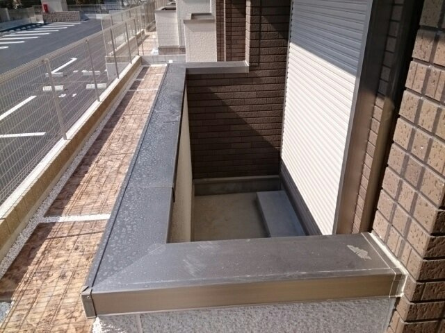 【バルコニー】 | モルゲンロートⅠ | 外からの目が気にならないバルコニーで洗濯物が干せます