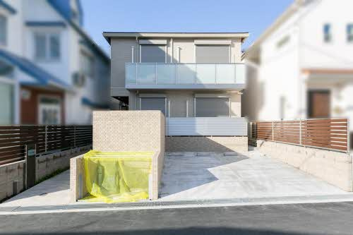 アドゥコ　上泉町の外観