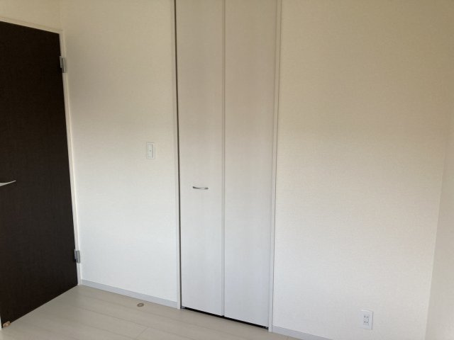 リーブルファイン八丁目1号棟の収納